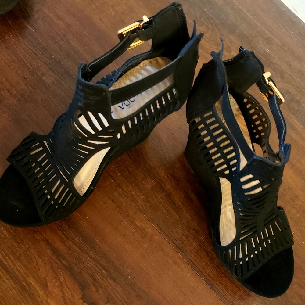 Wedges - Picture 2 of 3